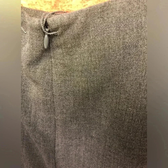 Women’s Grey Skirt size 10 - Picture 7 of 13